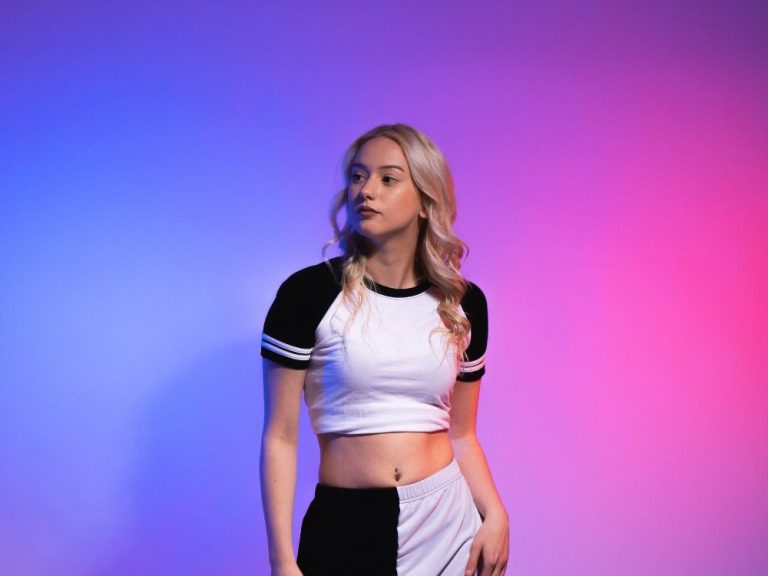 brian-lawson-REW0pkn4nx0-unsplash