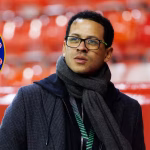 O Chelsea nomeou oficialmente Liam Rosenior como seu novo treinador.