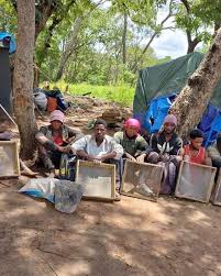 DENÚNCIA NO BIÉ: GARIMPEIROS DA EMPRESA HMELF, LIDERADA PELO LIBANÊS ARY, ACUSADOS DE AGRESSÕES, MORTES E “DIAMANTES DE SANGUE” CONTRA ANGOLANOS