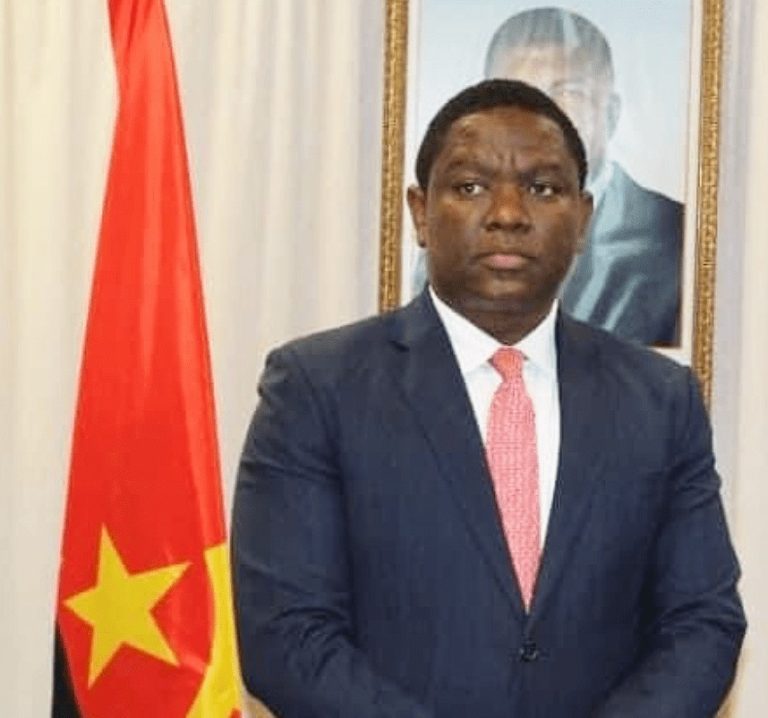 TURISMO EM ANGOLA: FRACASSO DO MINISTRO MÁRCIO DANIEL ESTA VISIVEL